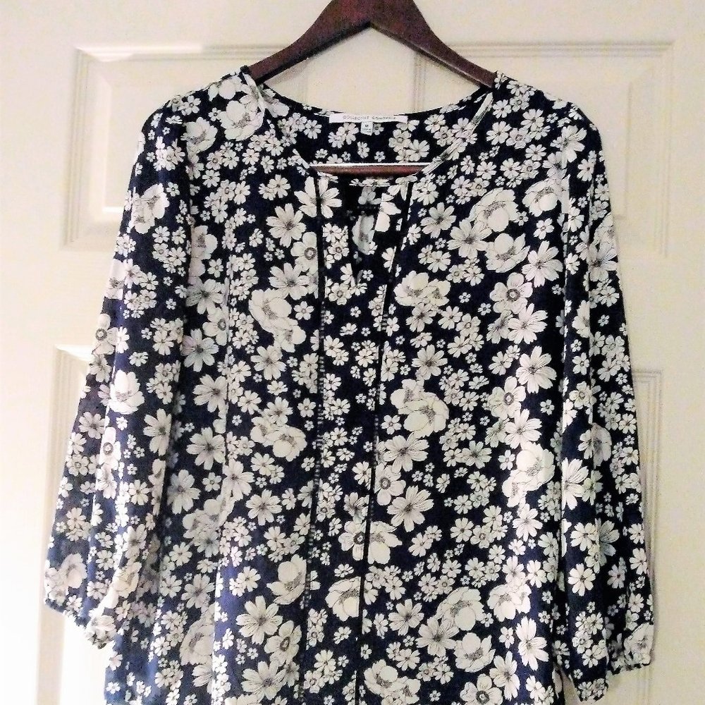 Collective Concepts navy and white blouse